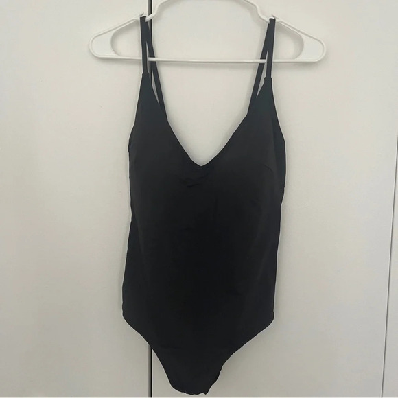 Swimwear 1 piece 48/16 black H&M removable pads NWT - Picture 2 of 4